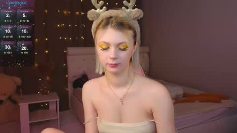Snapshot of barbiee_b chatting on December 16, 2:25 am Stacy online show from December 16, 2:25 am