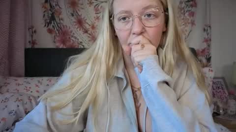 barbiegirl966 online show from November 30, 9:35 am