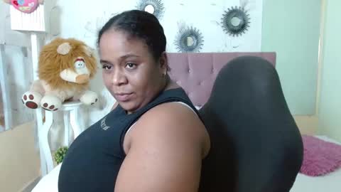 Snapshot of bbw_charlote chatting on March 12, 12:04 pm Charlote online show from March 12, 12:04 pm