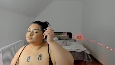 Snapshot of bbwevva chatting on October 27, 2:34 pm EvaEmi online show from October 27, 2:34 pm