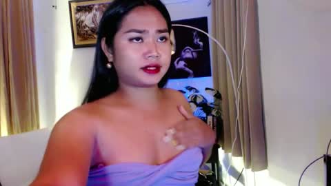 Marie  online show from March 10, 5:54 am