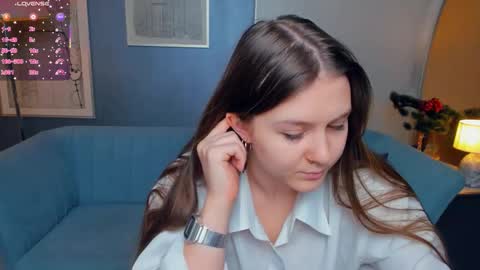Snapshot of beatrixcutsforth chatting on October 16, 10:07 am Beatrix or Triss3 online show from October 16, 10:07 am