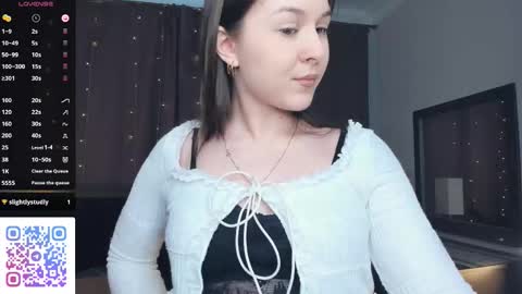Snapshot of beatrixcutsforth chatting on September 25, 7:07 am Beatrix or Triss3 online show from September 25, 7:07 am