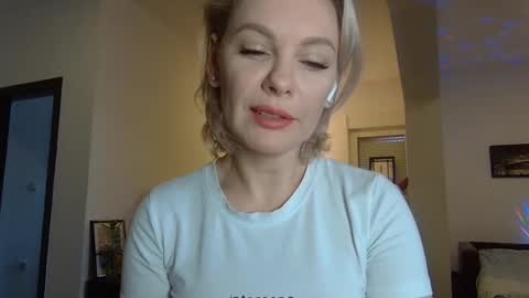 Snapshot of beautifulkollettee chatting on January 15, 11:53 am Beautifulkollette online show from January 15, 11:53 am
