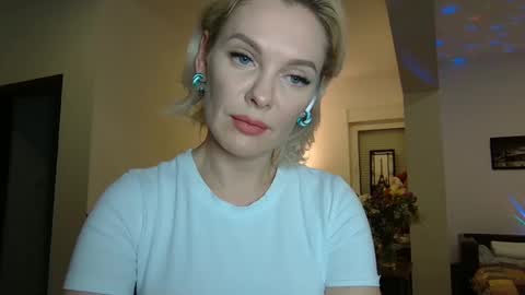 Snapshot of beautifulkollettee chatting on January 19, 7:15 pm Beautifulkollette online show from January 19, 7:15 pm