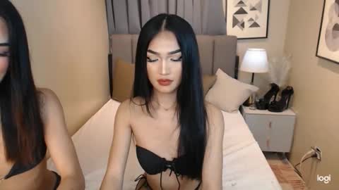 PEARL X NIKKI online show from April 5, 8:30 pm