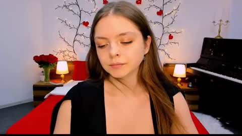 Snapshot of beautyfrominside chatting on October 13, 1:14 pm Gloria online show from October 13, 1:14 pm