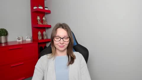 Zoe online show from October 10, 7:02 am