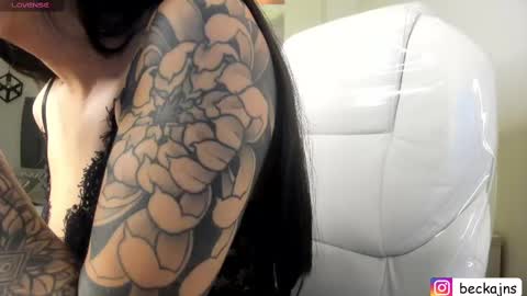Snapshot of beck__jones chatting on September 20, 2:59 pm Marzhie online show from September 20, 2:59 pm