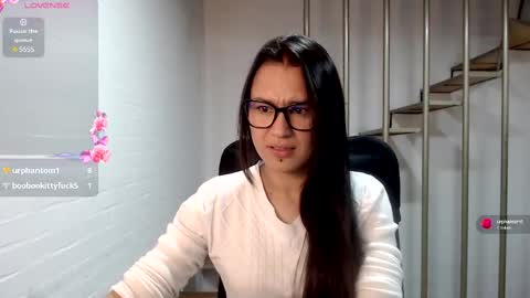 Snapshot of beckdymon chatting on March 11, 12:00 am Daniela online show from March 11, 12:00 am