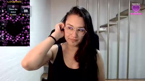 Snapshot of beckdymon chatting on October 3, 2:49 am Daniela online show from October 3, 2:49 am