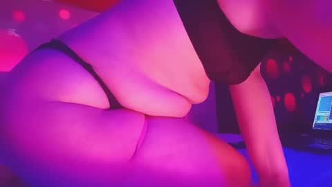 BECKY BOO  online show from December 20, 4:16 am