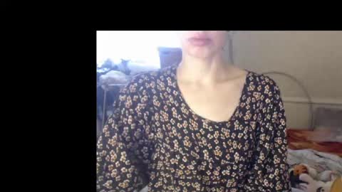 Snapshot of beettydream chatting on February 14, 10:59 am BeettyDream online show from February 14, 10:59 am