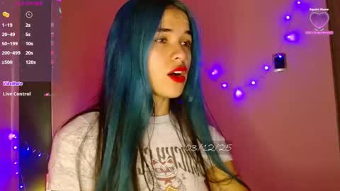   online show from December 3, 6:21 pm