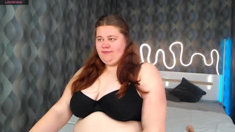 bella_blvack online show from May 2, 6:06 am