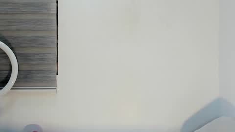 Laura online show from December 4, 4:26 am