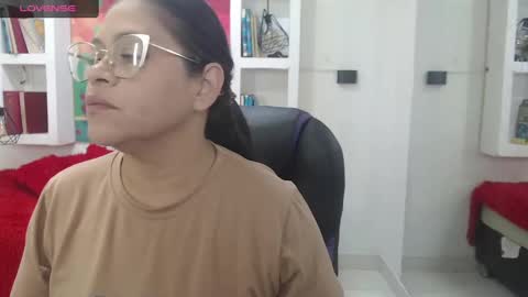 lady online show from September 16, 11:40 am