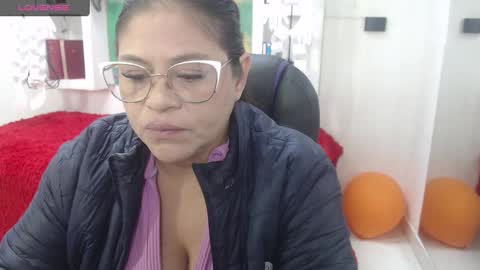 lady online show from October 20, 11:46 am