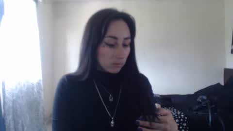 bella_luna34 online show from May 12, 3:19 pm