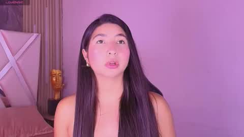 bella_martini_ online show from February 24, 5:00 pm