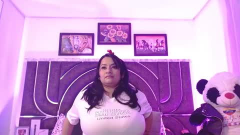 Snapshot of bella_taylor_a chatting on March 11, 4:08 am  Bella Taylore  online show from March 11, 4:08 am