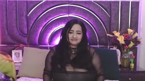Snapshot of bella_taylor_a chatting on September 21, 4:33 am  Bella Taylore  online show from September 21, 4:33 am