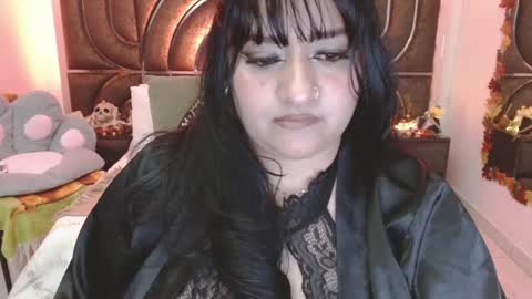 Snapshot of bella_taylor_a chatting on October 4, 2:50 am  Bella Taylore  online show from October 4, 2:50 am