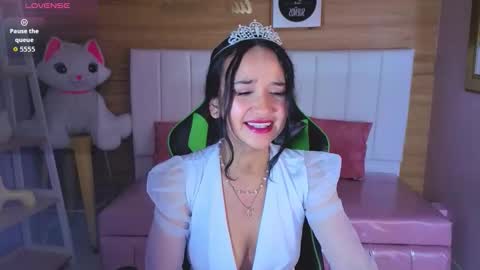 Bella online show from March 13, 1:34 pm