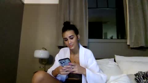 bellaboo999 online show from February 1, 2:16 am