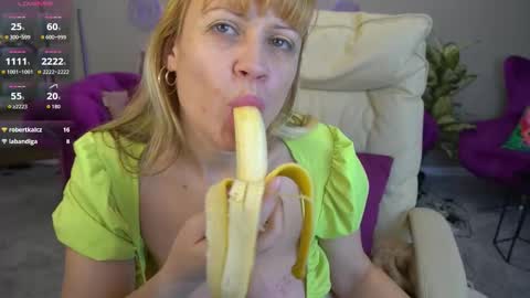 Bella online show from December 5, 3:02 pm