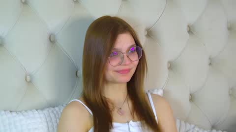 BellaMarebelle online show from February 28, 6:29 pm