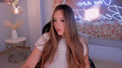 Snapshot of bellarosex1 chatting on September 13, 4:09 am Bella Rose online show from September 13, 4:09 am