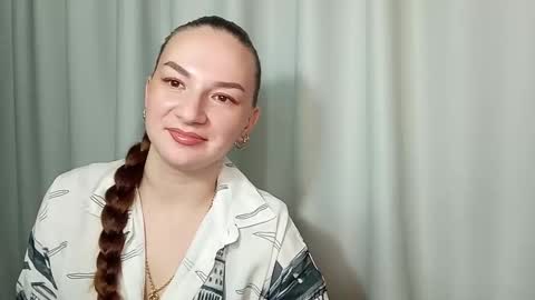 belle_fiesta online show from February 2, 8:30 pm