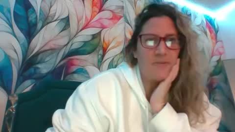 Becky online show from January 3, 5:06 am