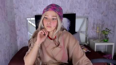 benny_wilson online show from September 29, 4:50 am