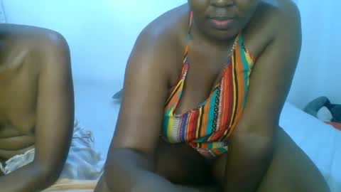 berries_lee online show from March 11, 7:03 pm