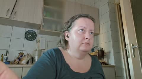 Snapshot of bethnorth chatting on September 23, 4:43 am bethnorth online show from September 23, 4:43 am