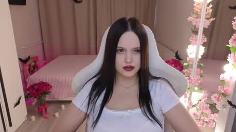 Betty online show from October 29, 1:04 pm