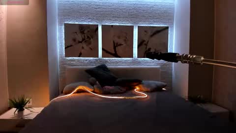 Betty online show from September 19, 8:19 pm