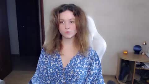 Snapshot of bettystar_ chatting on September 20, 5:00 pm Betty online show from September 20, 5:00 pm