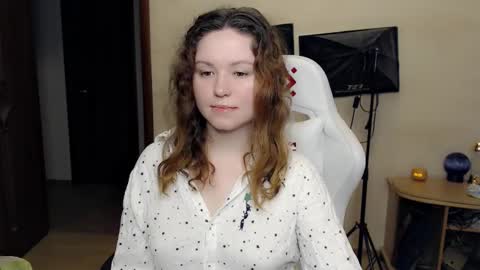 Snapshot of bettystar_ chatting on October 14, 9:28 pm Betty online show from October 14, 9:28 pm