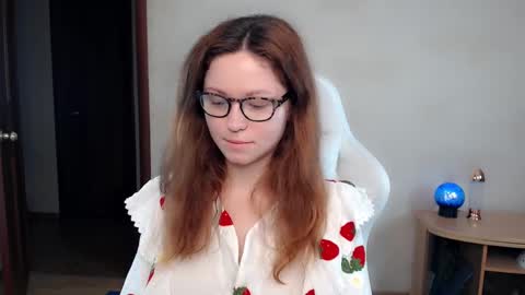 Snapshot of bettystar_ chatting on January 29, 8:14 pm Betty online show from January 29, 8:14 pm