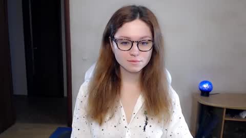 Snapshot of bettystar_ chatting on January 20, 2:57 pm Betty online show from January 20, 2:57 pm