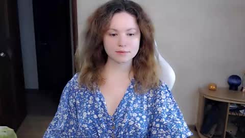 Snapshot of bettystar_ chatting on September 14, 8:18 pm Betty online show from September 14, 8:18 pm