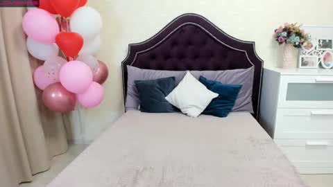 Snapshot of bettyurbane chatting on February 18, 4:26 am Mila Sweet online show from February 18, 4:26 am