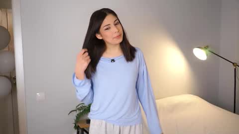 Emily online show from October 20, 3:37 pm