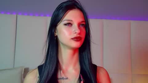 Snapshot of beverlyyork chatting on February 19, 4:55 pm Beverly online show from February 19, 4:55 pm