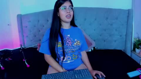 Biannca Diaz online show from July 19, 1:02 pm