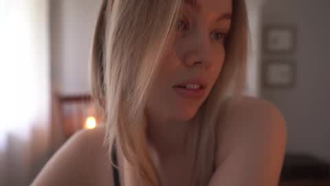 Snapshot of bibi_it_is chatting on February 22, 2:28 am Bibi online show from February 22, 2:28 am