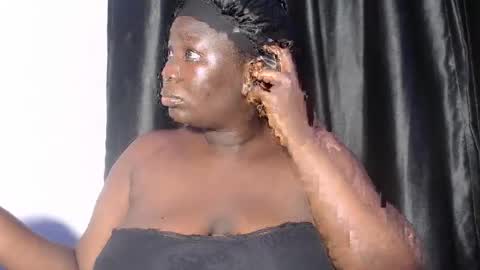 bella online show from November 17, 12:33 am